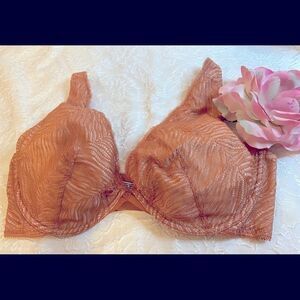 Victoria’s Secret unlined plunge  Bra Size 36DD